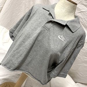 Nike Womens Crop Top size Medium